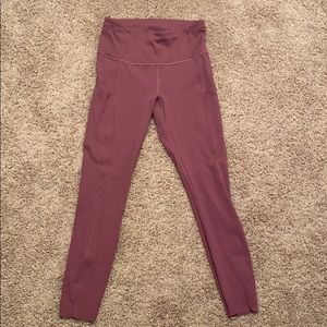 Lululemon Fast and Free tight 25” sz 6